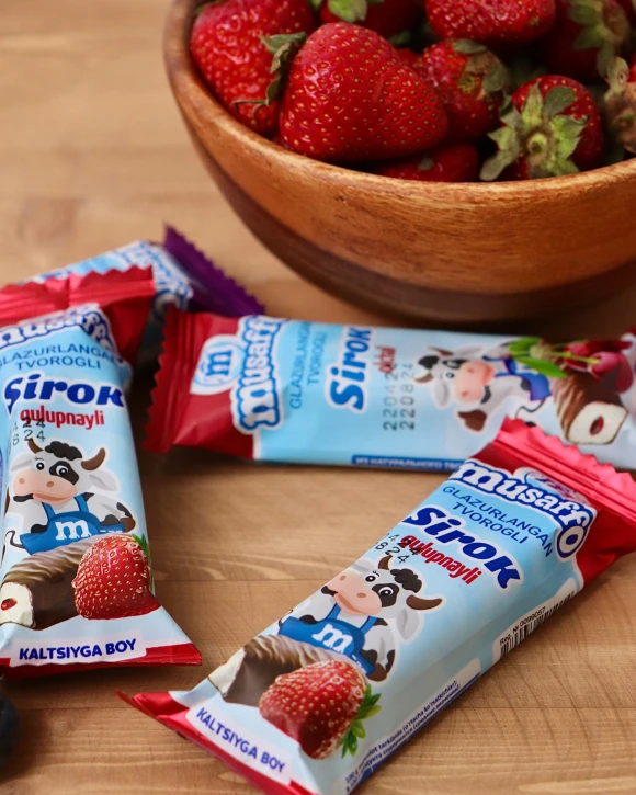 MUSAFFO - strawberry-flavored cheese, 40g (30 pcs per box) (Uzbekistan)